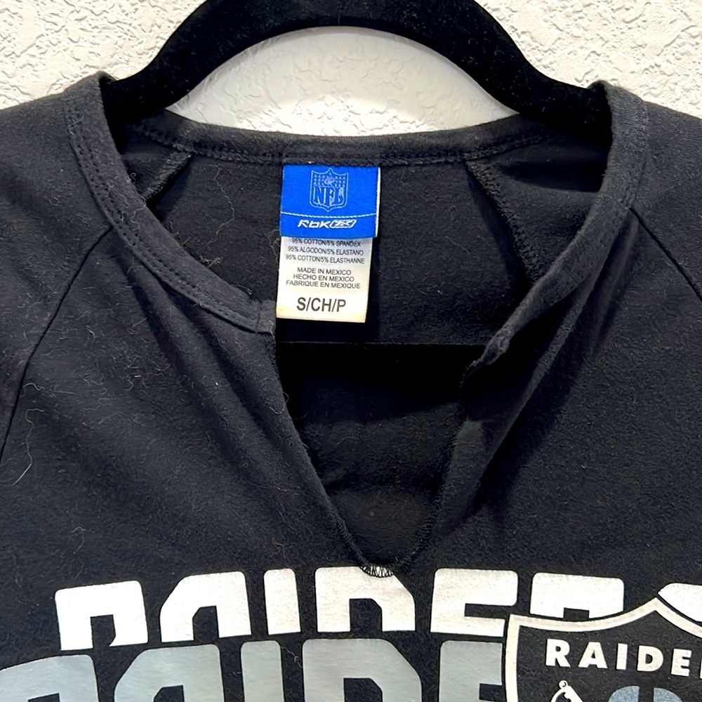 Raiders Vintage y2k Football Tee Fitted Women’s Shirt - Picture 2 of 3